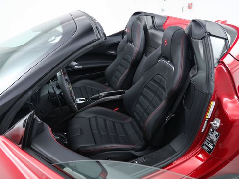 Certified 2025 Ferrari SF90 Spider AWD/4WD image 5