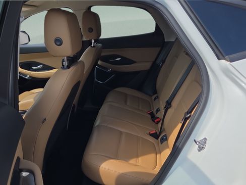 Used 2022 Jaguar E-PACE AWD/4WD image 10