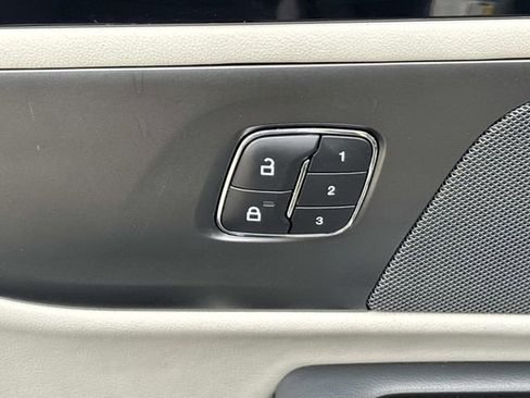 Certified 2024 Lincoln Nautilus Reserve AWD/4WD image 25