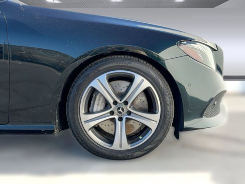 Used 2018 Mercedes-Benz E 400 E 400 image 10