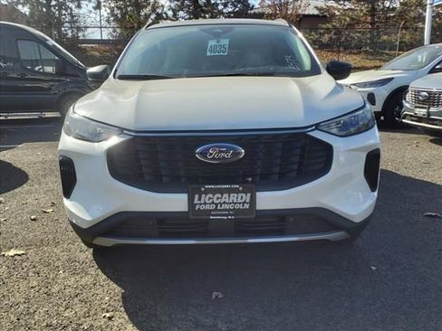 New 2025 Ford Escape Active w/ Cold Weather Package image 2