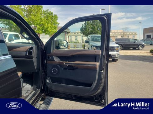 Used 2020 Ford Expedition King Ranch w/ Cargo Package AWD/4WD image 16