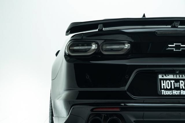 Used 2019 Chevrolet Camaro ZL1 RWD image 17