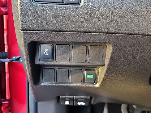 Used 2018 Nissan Rogue Sport S w/ S Appearance Package image 25