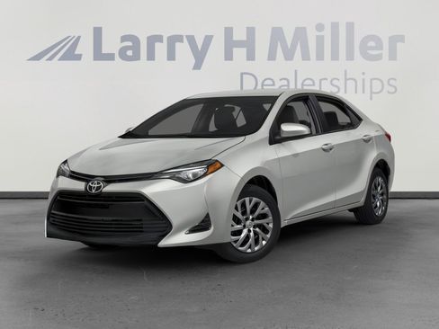 Used 2017 Toyota Corolla SE image 1