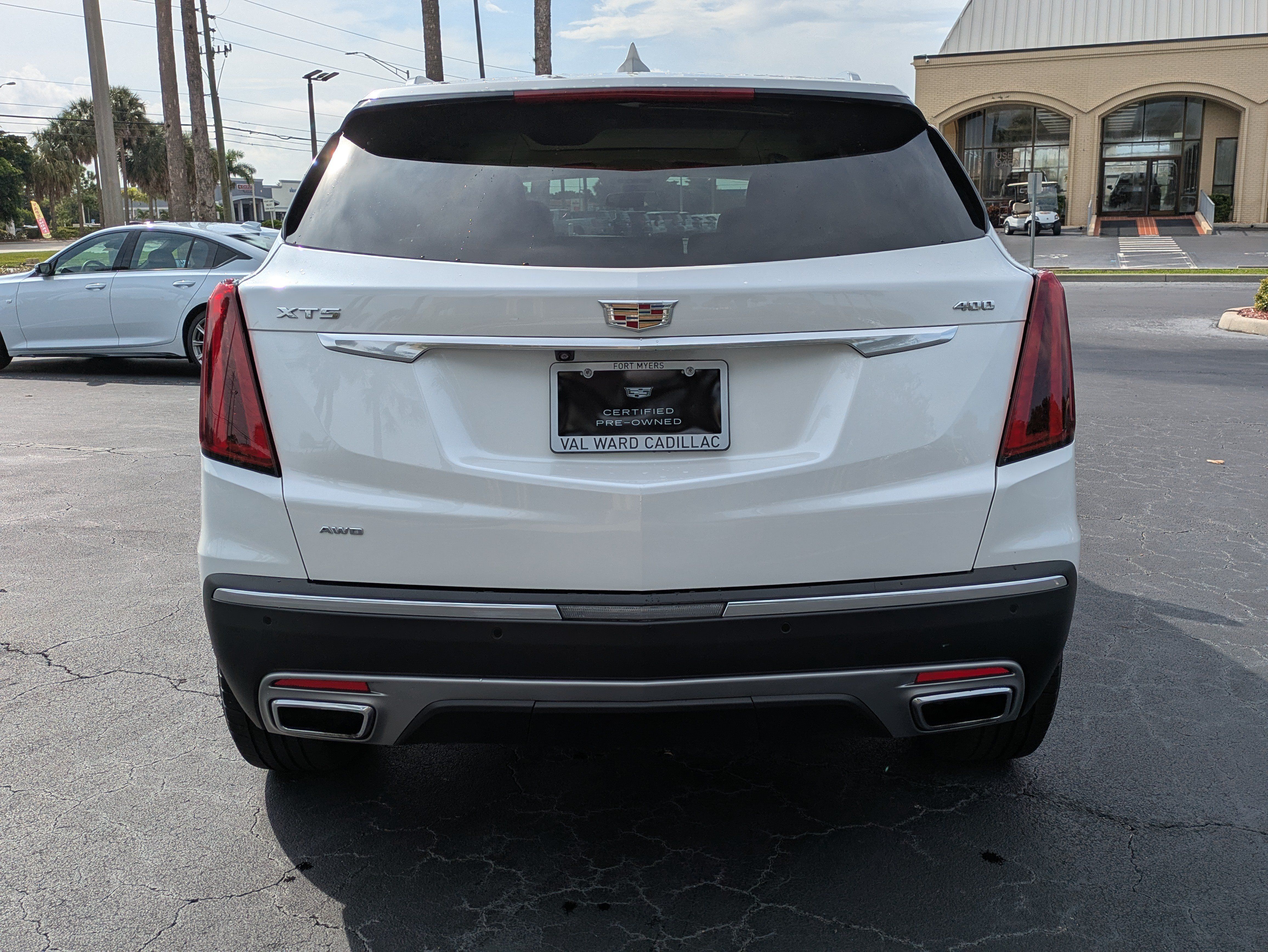 Used 2024 Cadillac XT5 Premium Luxury AWD/4WD image 4