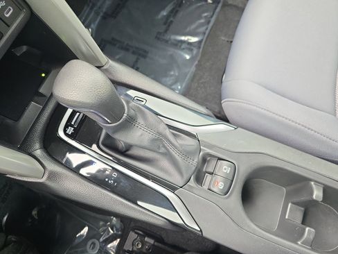 Used 2025 Toyota Corolla Cross AWD Hybrid image 22