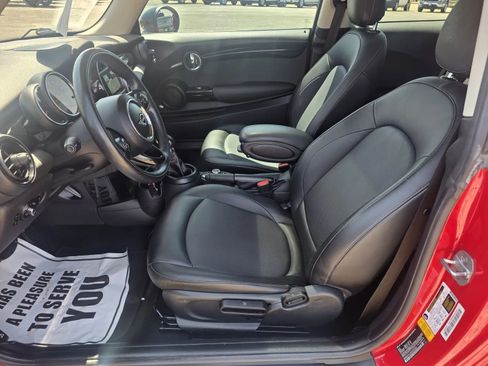Used 2019 MINI Cooper 2-Door Hardtop FWD image 11