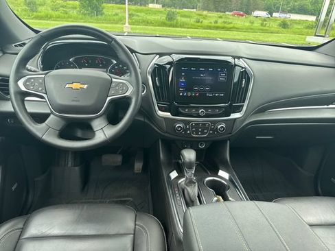 Used 2023 Chevrolet Traverse LT w/ LT Premium Package AWD/4WD image 14
