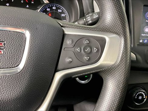 Used 2024 GMC Terrain SLE FWD image 6