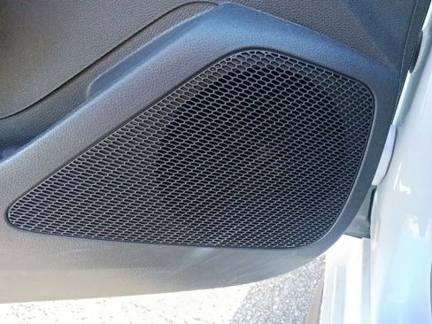 Used 2025 Toyota Corolla SE image 13