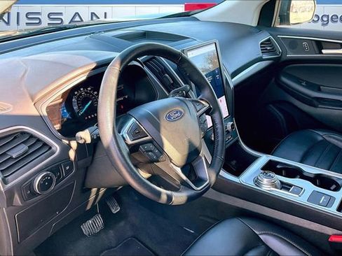 Used 2024 Ford Edge SEL image 14