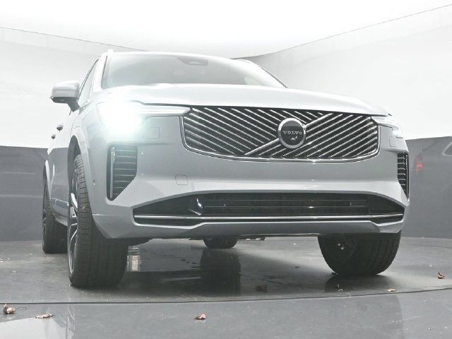 New 2026 Volvo XC90 B6 Plus w/ Protection Package Premier AWD/4WD image 39