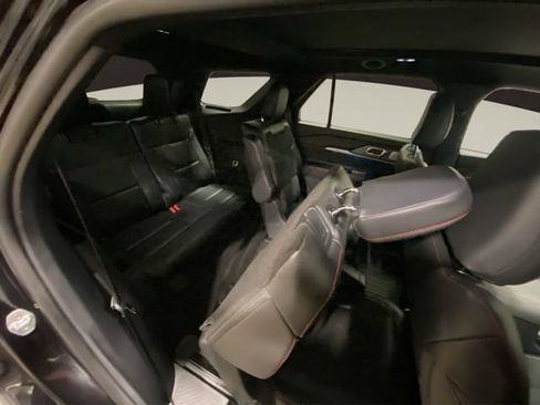 Certified 2025 Ford Explorer ST AWD/4WD image 21