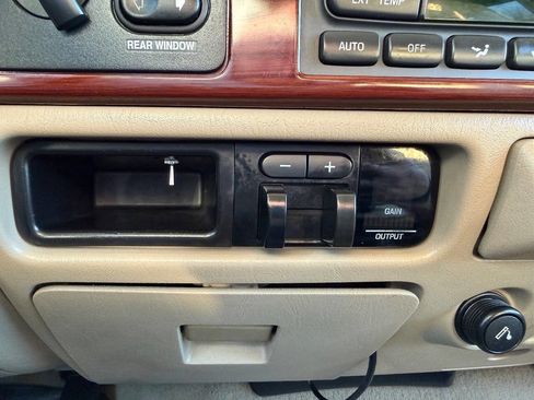 Used 2005 Ford F250 Lariat image 21