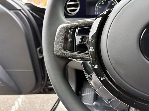 Used 2022 Rolls-Royce Ghost Black Badge image 21