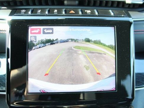 Used 2022 Jeep Grand Cherokee Trailhawk w/ Luxury Tech Group III image 25