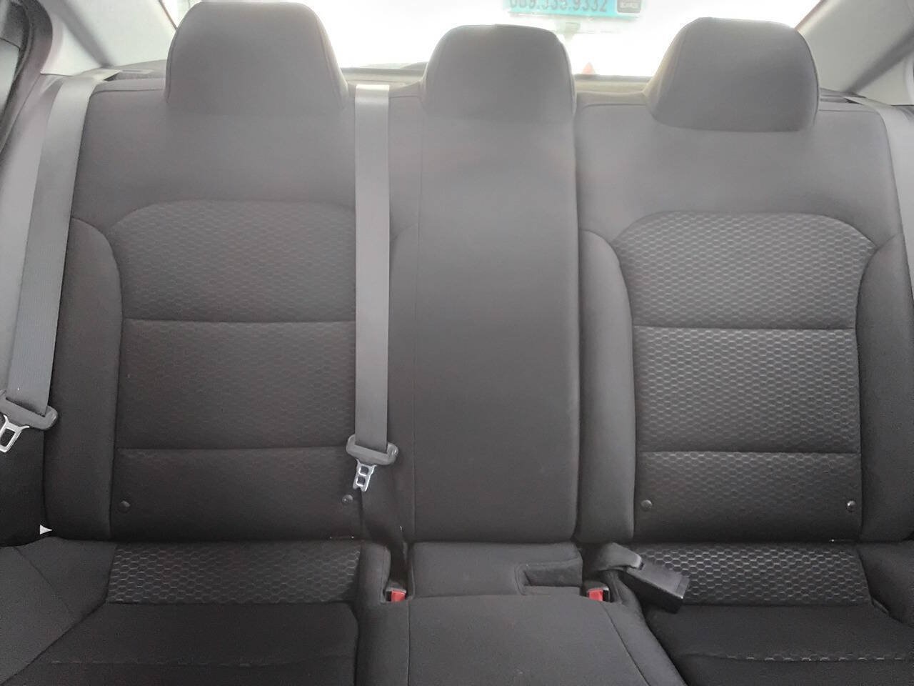 Used 2019 Hyundai Elantra SE w/ Cargo Package FWD image 18