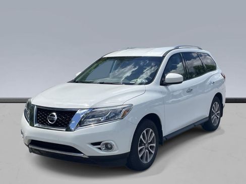 Used 2015 Nissan Pathfinder SV w/ Cargo Package AWD/4WD image 1