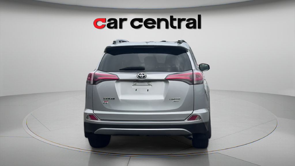 Used 2018 Toyota RAV4 Limited w/ Advanced Technology Package AWD/4WD image 5