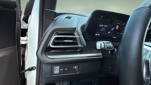 Used 2026 Chevrolet Traverse High Country FWD image 22