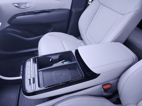 New 2026 Hyundai Tucson Limited image 21