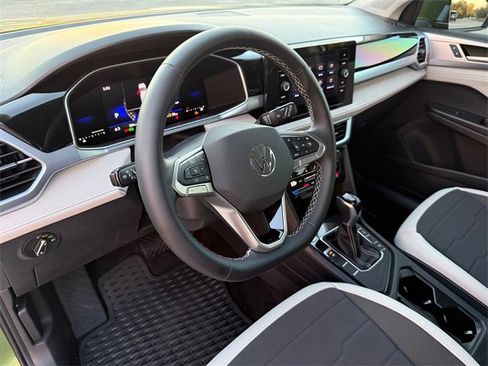 New 2025 Volkswagen Taos SE image 8