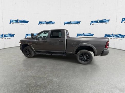 Used 2021 RAM 2500 Laramie w/ Night Edition AWD/4WD image 7