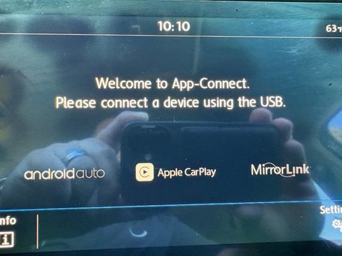 Used 2019 Volkswagen Tiguan SE image 22