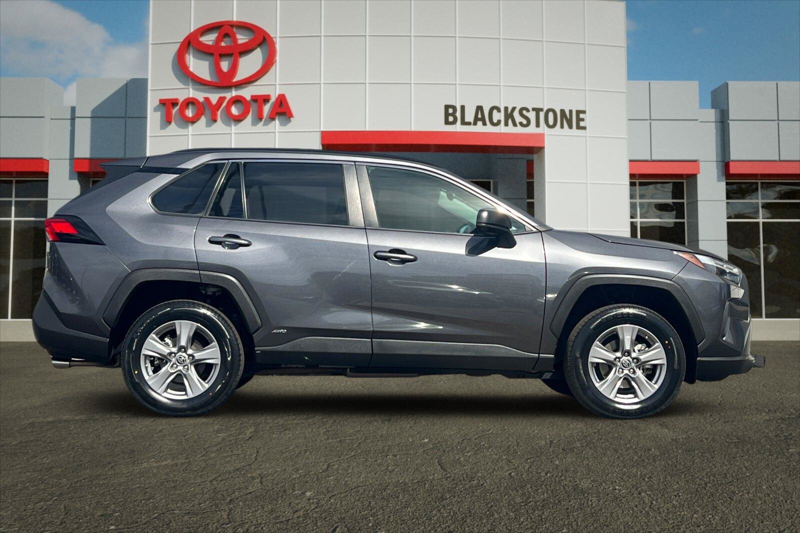 Certified 2023 Toyota RAV4 LE AWD/4WD image 2