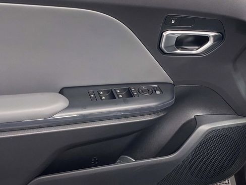 New 2026 Kia K4 EX image 17