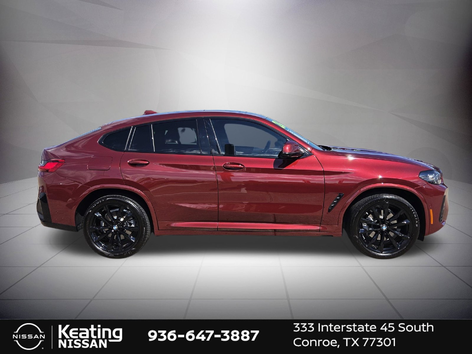 Used 2025 BMW X4 xDrive30i w/ Premium Package AWD/4WD image 9