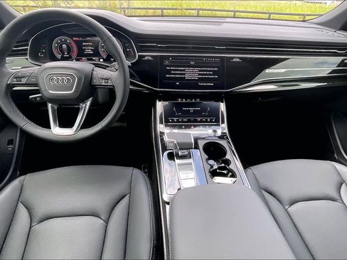 Used 2026 Audi Q8 Premium Plus AWD/4WD image 16