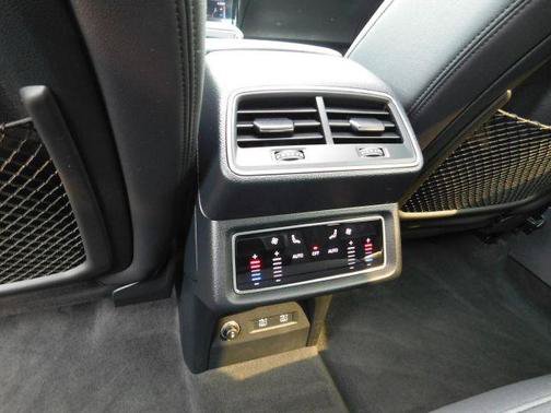 Used 2021 Audi e-tron Premium w/ Convenience Plus Package AWD/4WD image 15