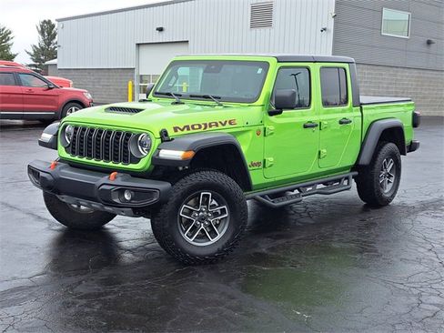 Used 2025 Jeep Gladiator Mojave w/ Safety Group image 28