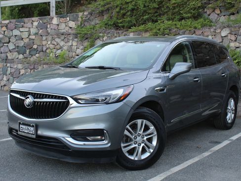 Used 2019 Buick Enclave Essence AWD/4WD image 2