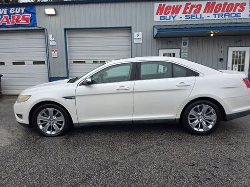 Used 2011 Ford Taurus Limited w/ 301A Rapid Spec Order Code image 8