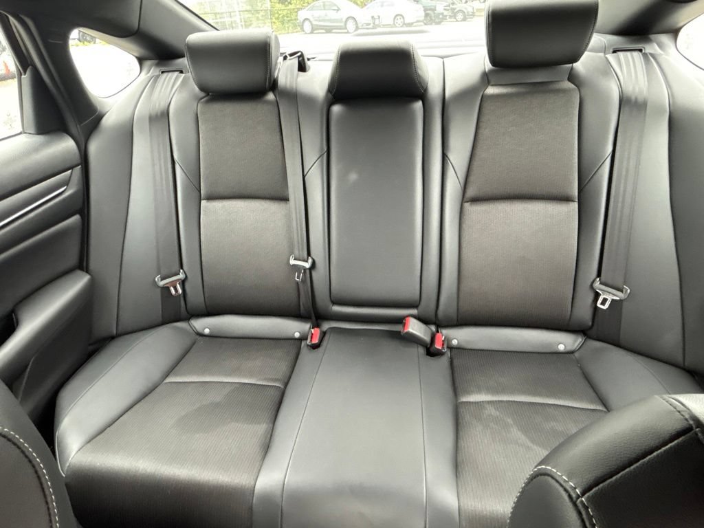 Used 2022 Honda Accord Sport image 32