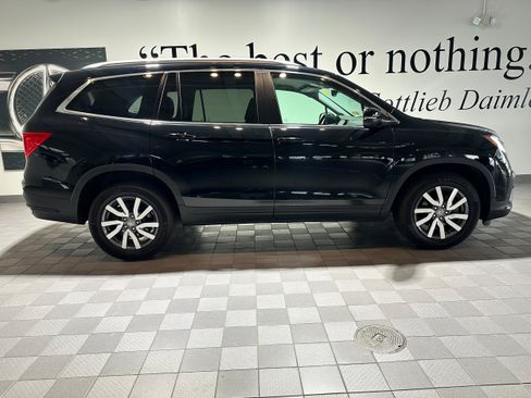 Used 2019 Honda Pilot EX image 3
