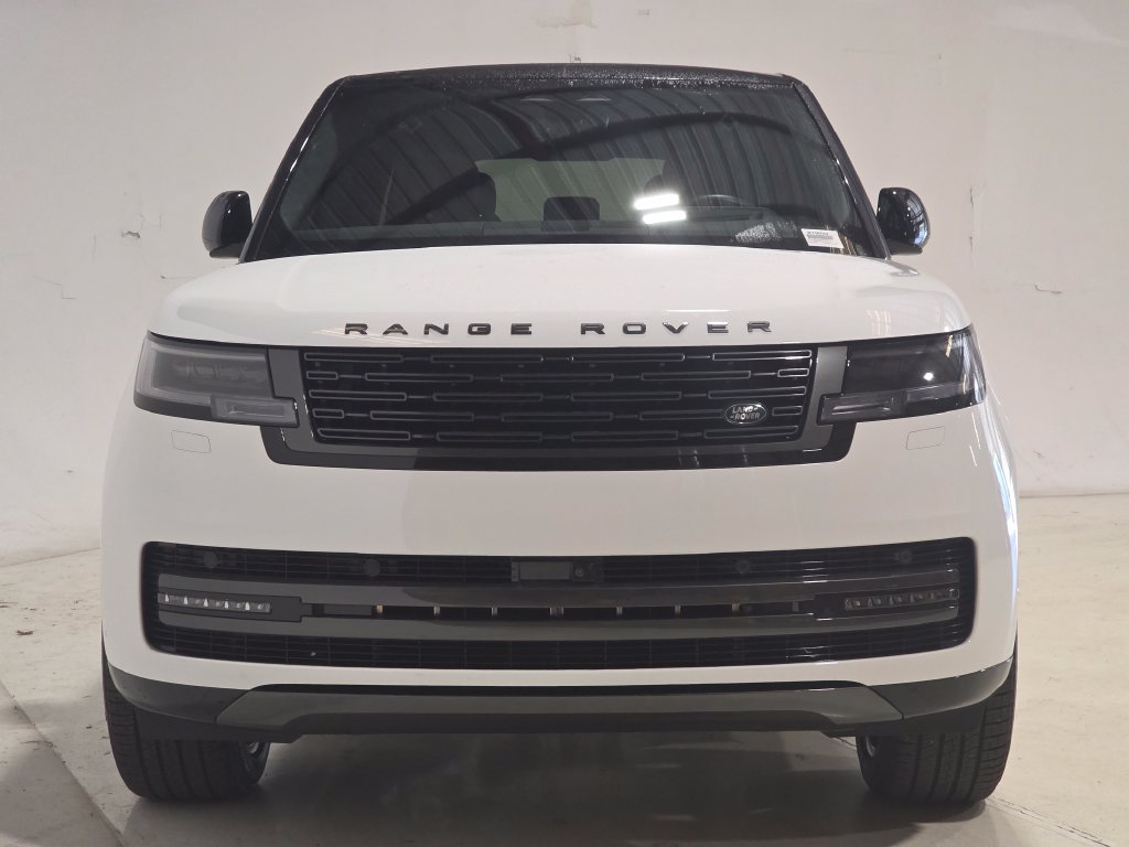 New 2027 Land Rover Range Rover Long Wheelbase SE AWD/4WD image 2