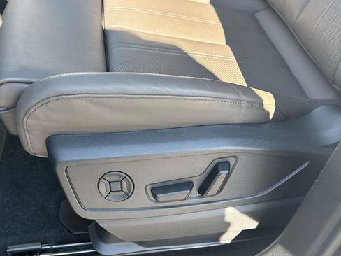 Certified 2025 Audi Q5 Premium AWD/4WD image 22