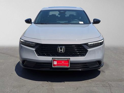 Used 2025 Honda Accord Sport image 8