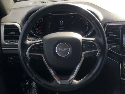 Used 2019 Jeep Grand Cherokee Limited image 34