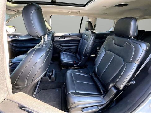 Certified 2023 Jeep Grand Cherokee L Limited w/ Luxury Tech Group II AWD/4WD image 22