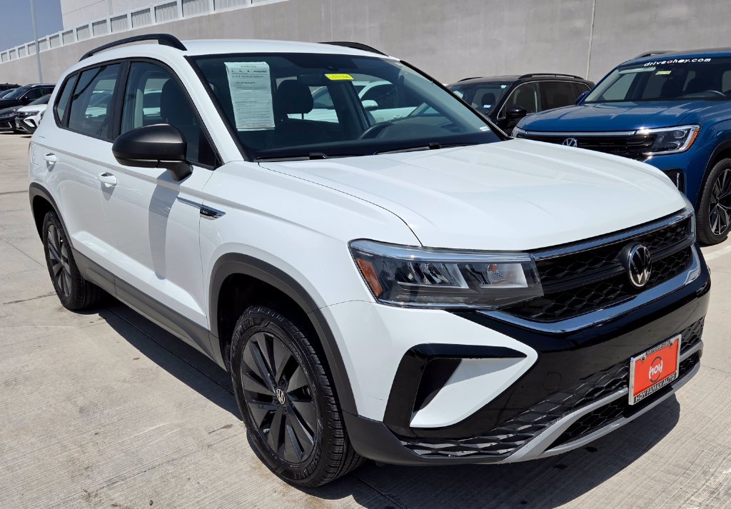 Certified 2023 Volkswagen Taos S FWD image 2