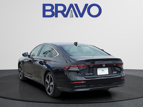Used 2024 Honda Accord Sport image 5
