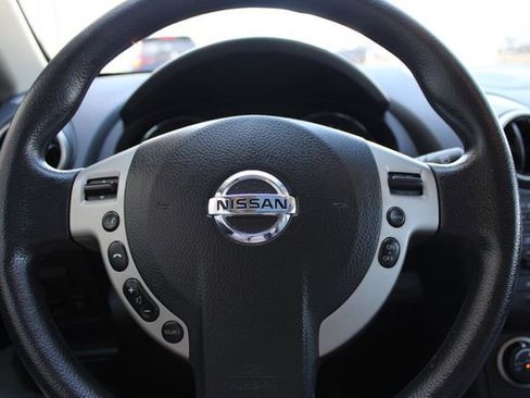 Used 2011 Nissan Rogue SV w/ Premium Pkg image 10