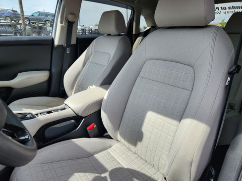 Certified 2026 Honda HR-V LX image 8