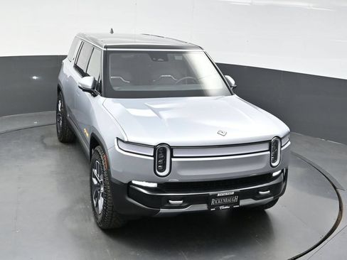 Used 2023 Rivian R1S Adventure AWD/4WD image 34
