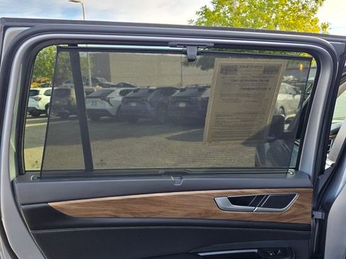 Used 2024 Volkswagen Atlas SE image 24